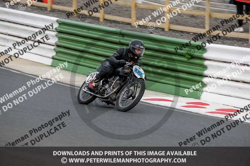 Vintage motorcycle club;eventdigitalimages;mallory park;mallory park trackday photographs;no limits trackdays;peter wileman photography;trackday digital images;trackday photos;vmcc festival 1000 bikes photographs